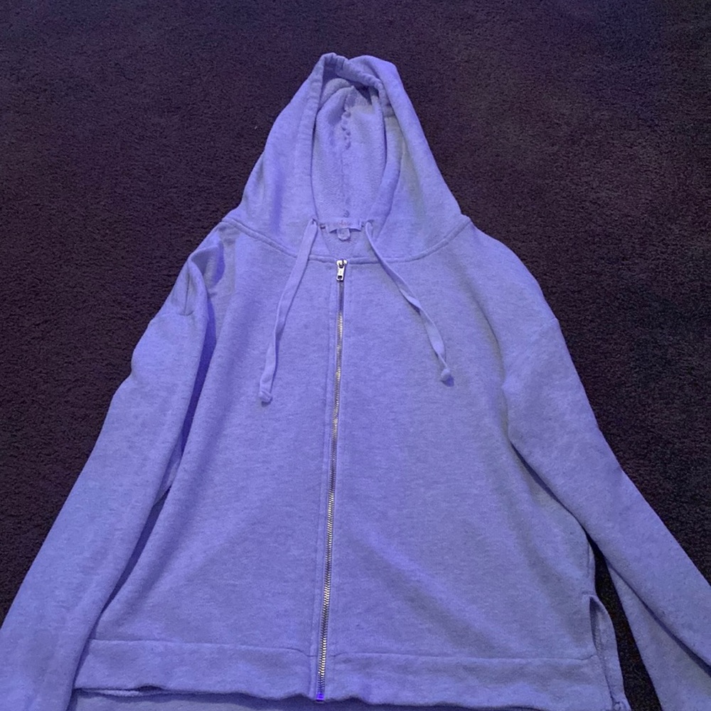 Grey zip up hoodie. Brand: colsie Size: M